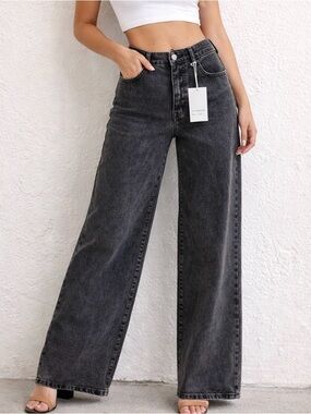 High-Rise Wide Leg Jeans - Black Wash